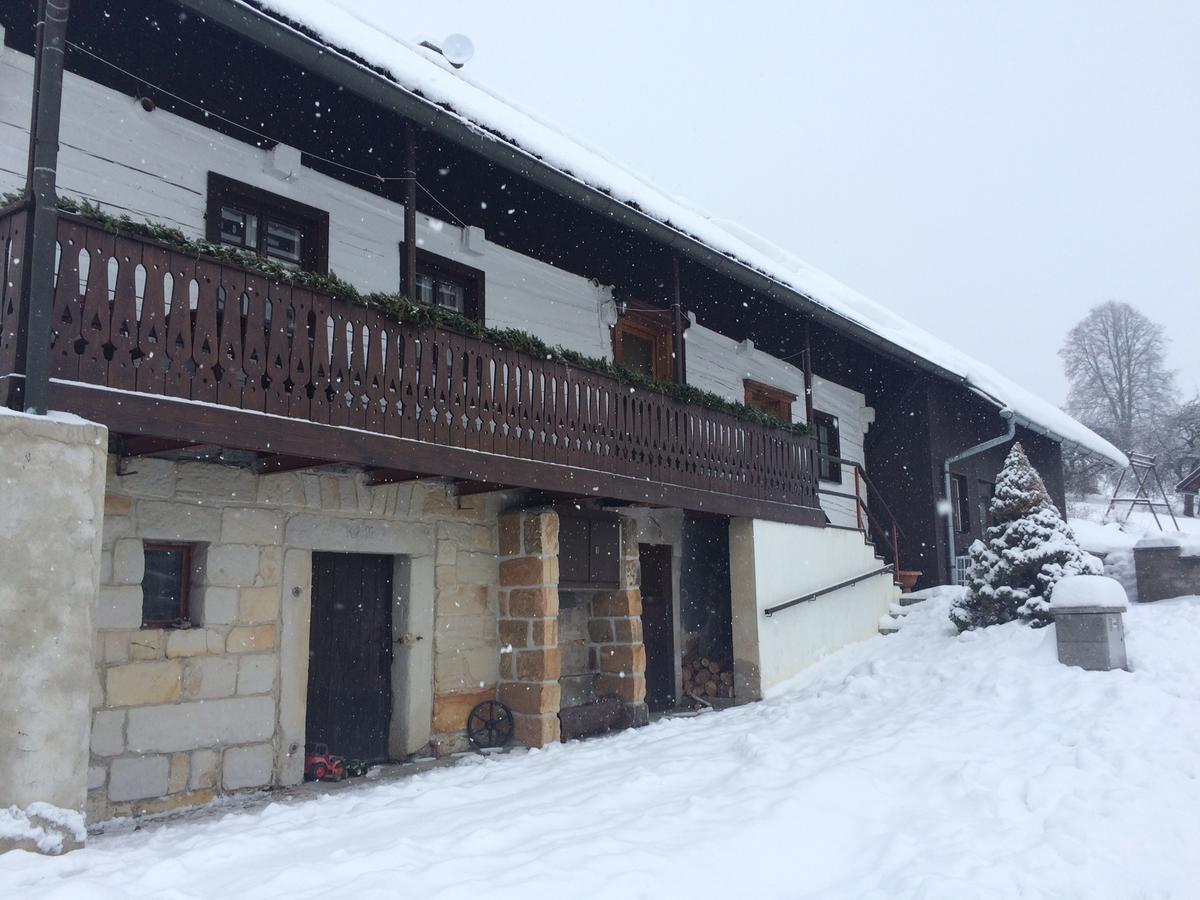 Roubenka Doubravice Villa Hrubá Skála Exterior foto