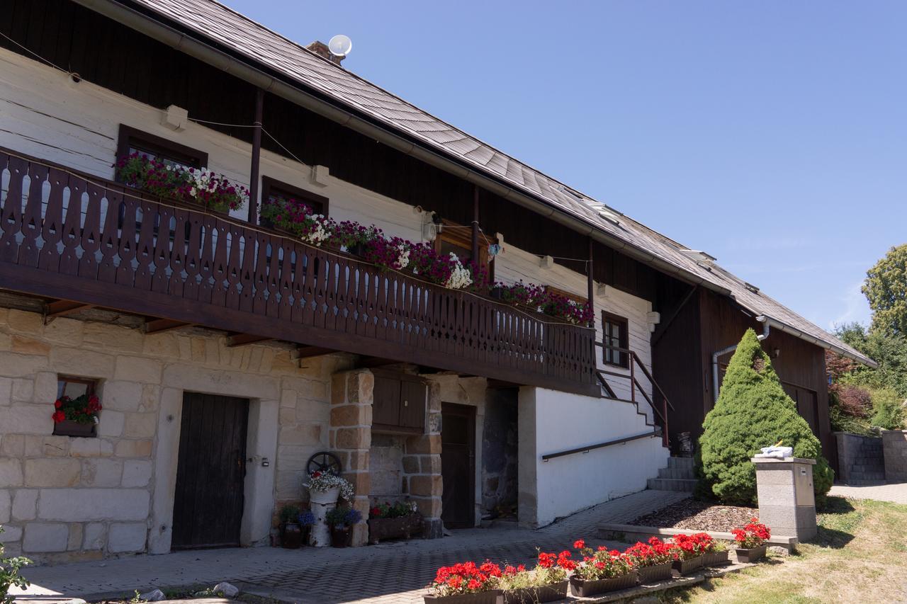 Roubenka Doubravice Villa Hrubá Skála Exterior foto